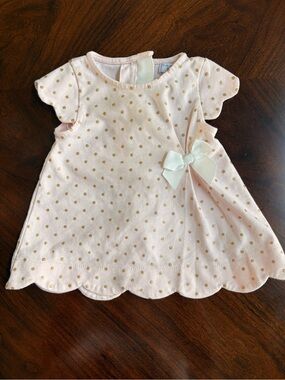Tahari baby- 6-9 month Sweet Scallop Hem Pink Dress with Gold Dots and Bow
